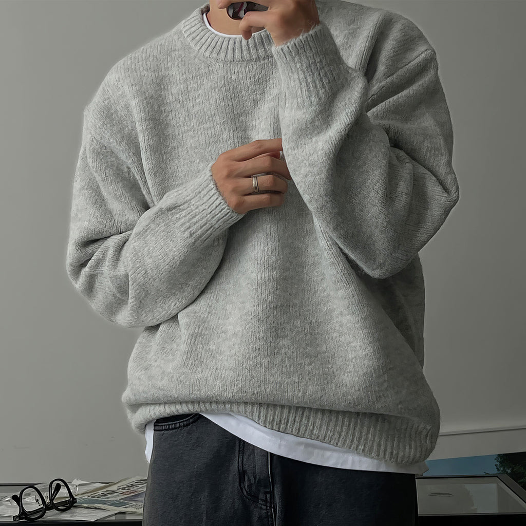 Men's warm and thick solid color round neck sweater