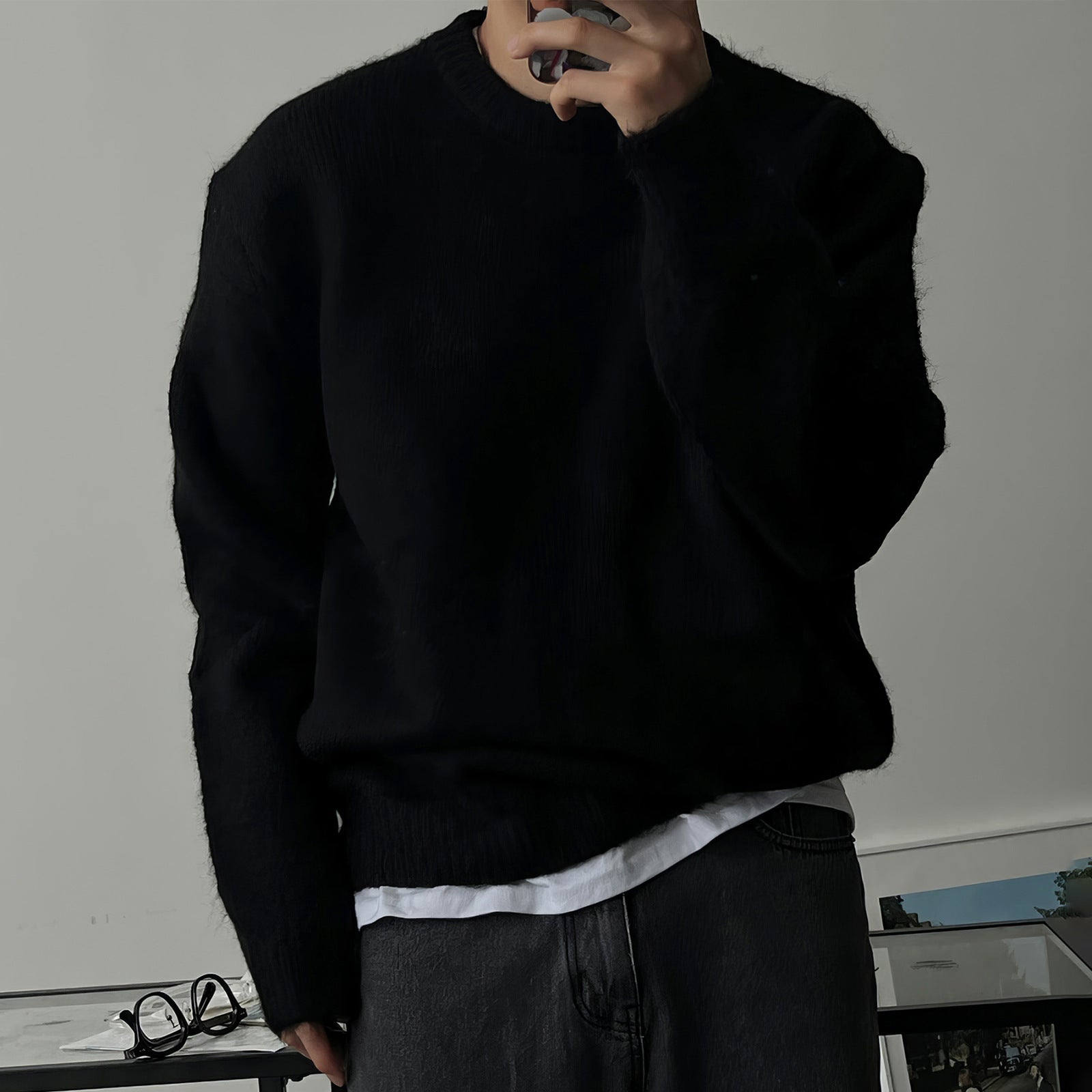 Men's warm and thick solid color round neck sweater